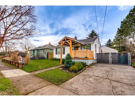 1215 NE 79th Avenue Portland OR 97213