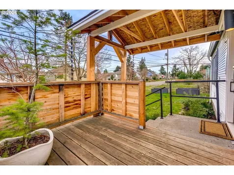 1215 NE 79th Avenue Portland OR 97213