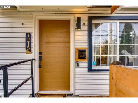1215 NE 79th Avenue Portland OR 97213