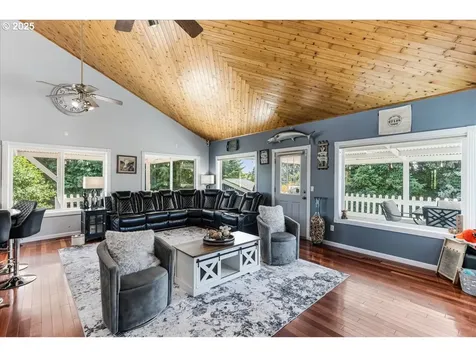 17777 NE Stillers Mill Road Yamhill OR 97148