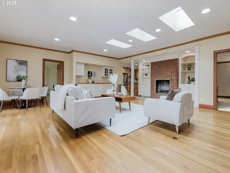4510 SW 60th Place Portland OR 97221