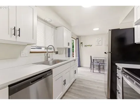 3836 SE 91st Avenue Portland OR 97266