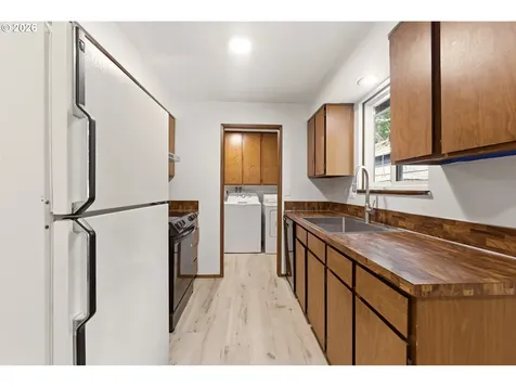 3836 SE 91st Avenue Portland OR 97266