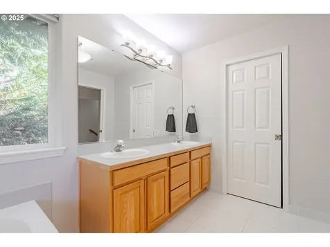 9407 NE 23rd Court Vancouver WA 98665