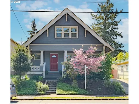 7906 SE Woodstock Boulevard Portland OR 97206