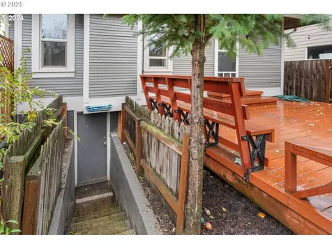 7906 SE Woodstock Boulevard Portland OR 97206