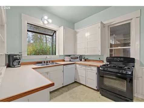 1643 Cedar Street Forest Grove OR 97116