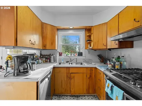 9245 NW Skyline Boulevard Portland OR 97231