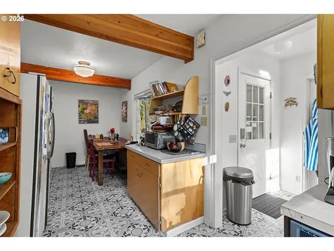 9245 NW Skyline Boulevard Portland OR 97231