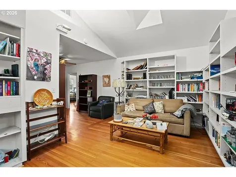 9245 NW Skyline Boulevard Portland OR 97231