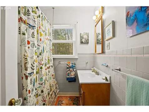 9245 NW Skyline Boulevard Portland OR 97231
