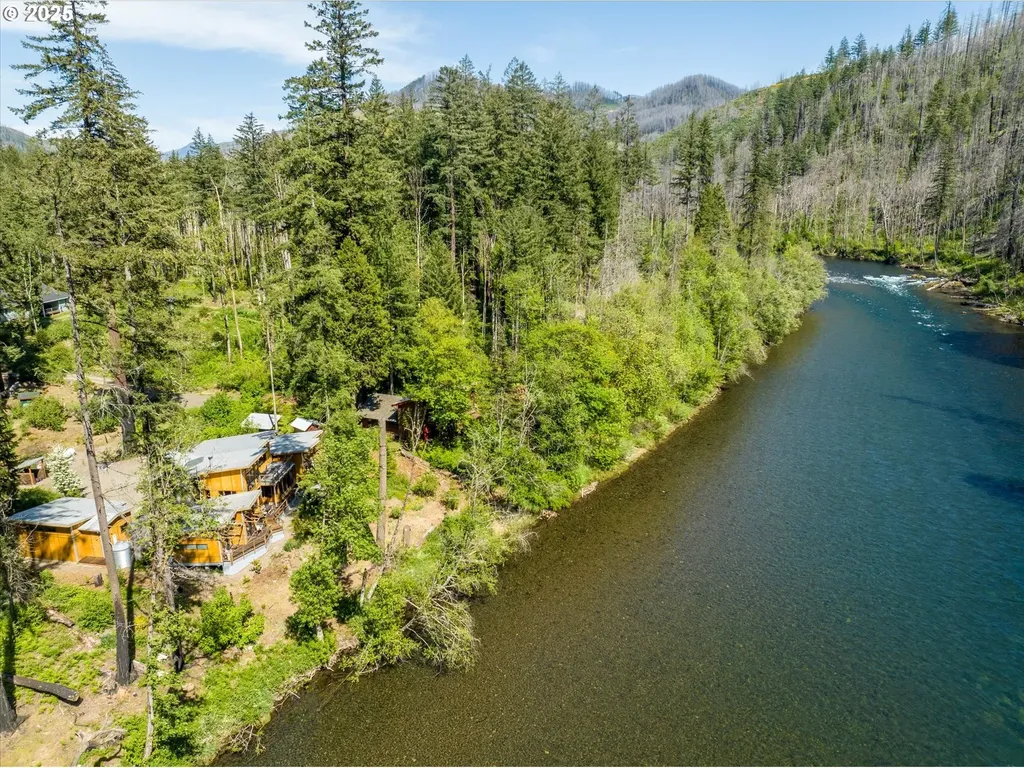 49348 Mckenzie Highway Vida OR 97488
