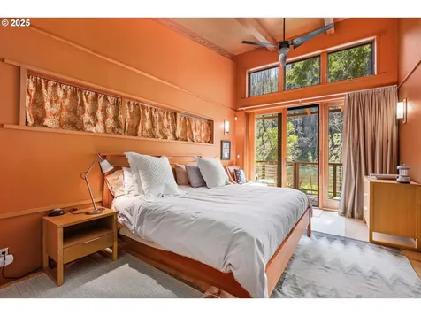 49348 Mckenzie Highway Vida OR 97488
