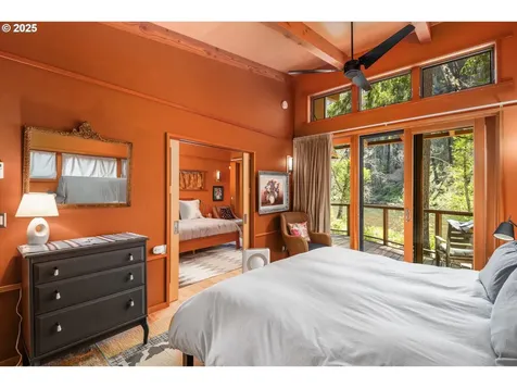 49348 Mckenzie Highway Vida OR 97488