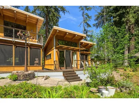 49348 Mckenzie Highway Vida OR 97488