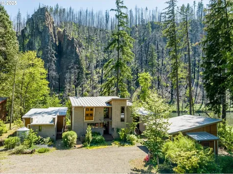 49348 Mckenzie Highway Vida OR 97488