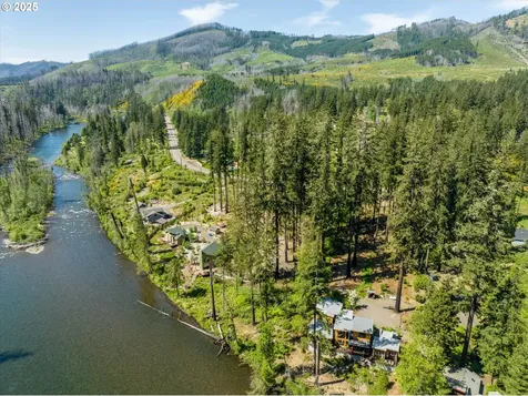 49348 Mckenzie Highway Vida OR 97488