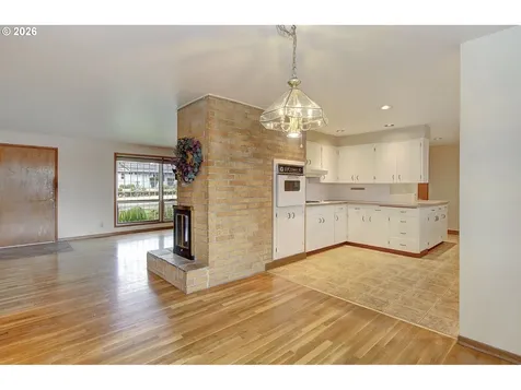 14351 NE San Rafael Street Portland OR 97230