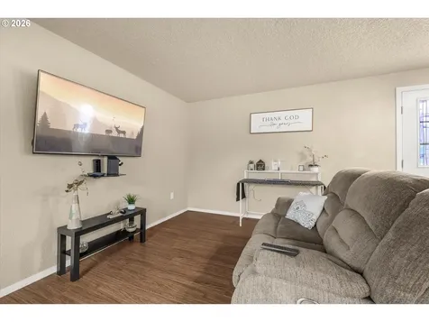 13271 Clairmont Way Oregon City OR 97045
