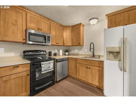 13271 Clairmont Way Oregon City OR 97045