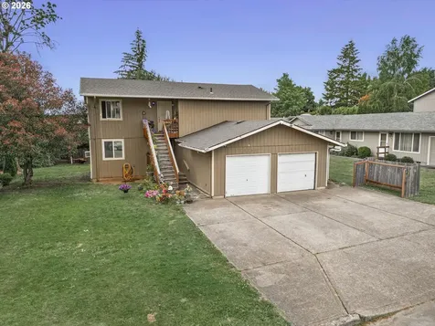 13271 Clairmont Way Oregon City OR 97045