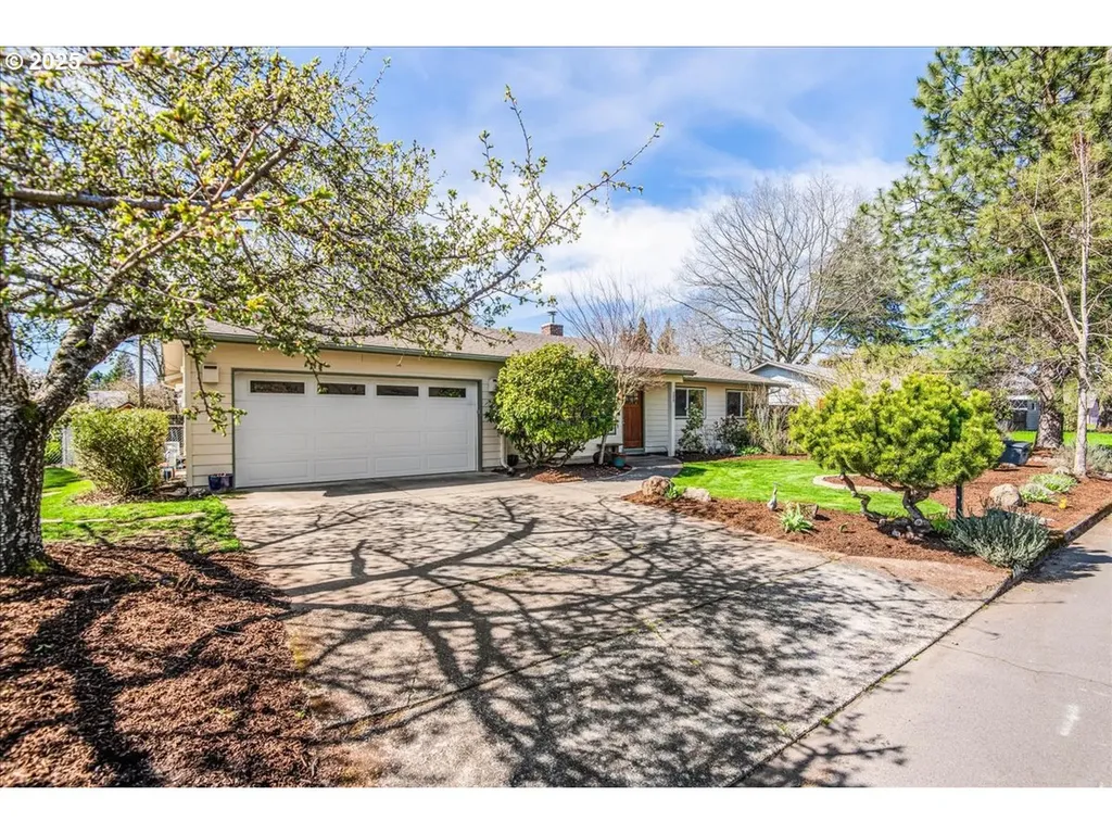 208 N Knoxville Way Vancouver WA 98664