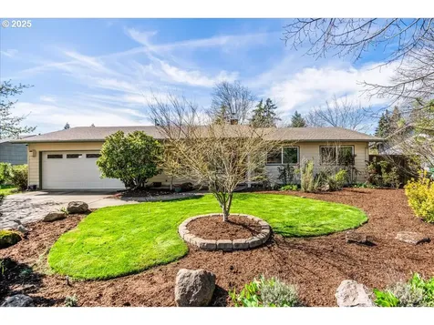 208 N Knoxville Way Vancouver WA 98664
