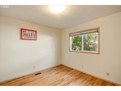 208 N Knoxville Way Vancouver WA 98664