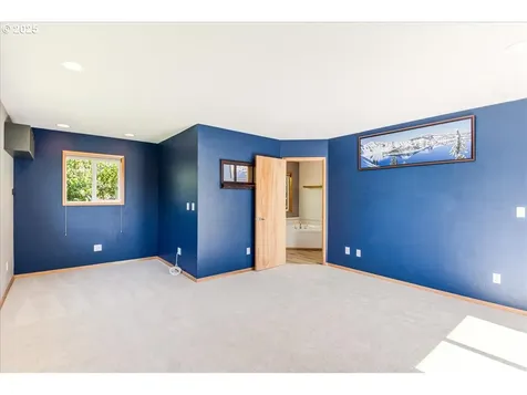 208 N Knoxville Way Vancouver WA 98664