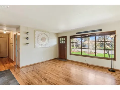 208 N Knoxville Way Vancouver WA 98664