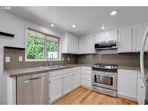 1505 NW 124th Avenue Portland OR 97229