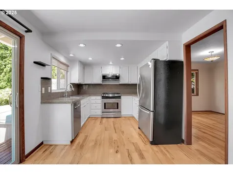 1505 NW 124th Avenue Portland OR 97229