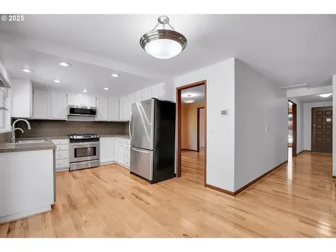 1505 NW 124th Avenue Portland OR 97229