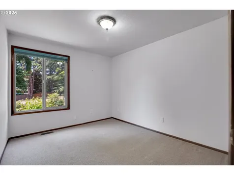 1505 NW 124th Avenue Portland OR 97229