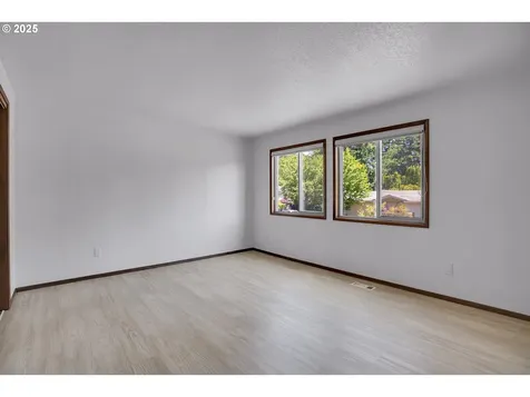 1505 NW 124th Avenue Portland OR 97229