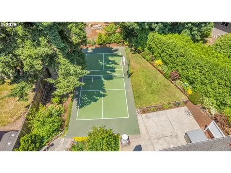 1505 NW 124th Avenue Portland OR 97229