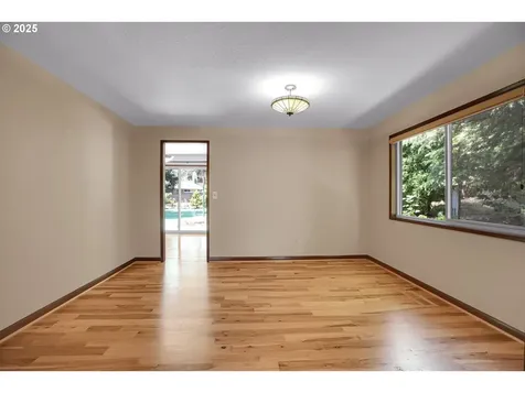 1505 NW 124th Avenue Portland OR 97229