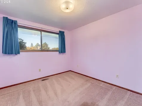 5615 NE 117th Street Vancouver WA 98686
