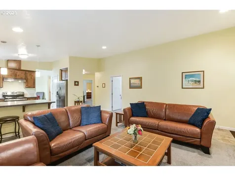 17120 S Seal Court Oregon City OR 97045