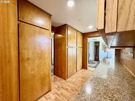 407 S Empire Boulevard Coos Bay OR 97420