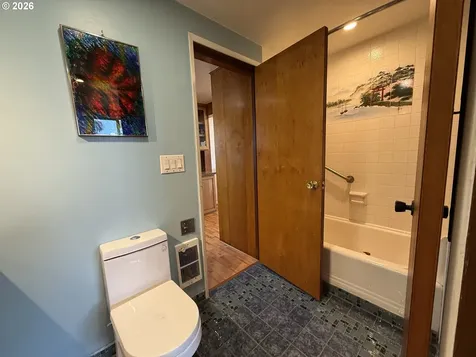 407 S Empire Boulevard Coos Bay OR 97420