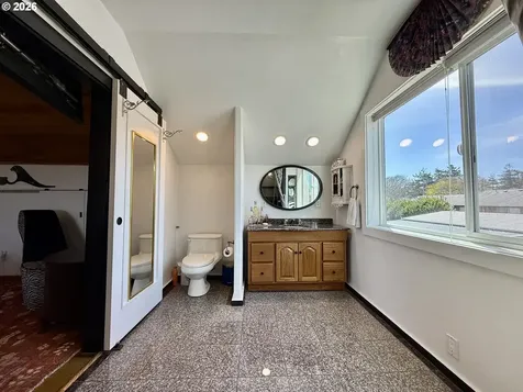 407 S Empire Boulevard Coos Bay OR 97420