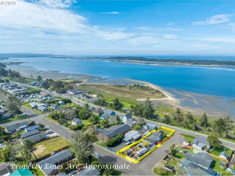 407 S Empire Boulevard Coos Bay OR 97420