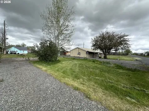215 B Avenue Seneca OR 97873