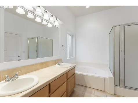 17615 NE 36th Way Vancouver WA 98682
