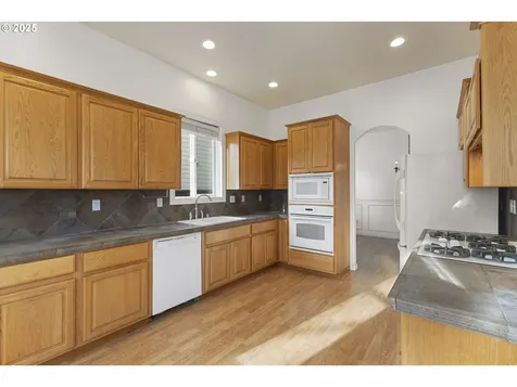 17615 NE 36th Way Vancouver WA 98682