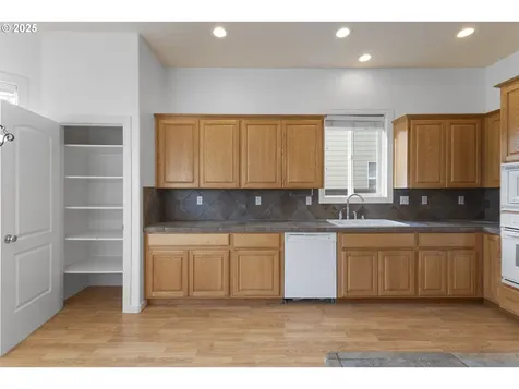 17615 NE 36th Way Vancouver WA 98682