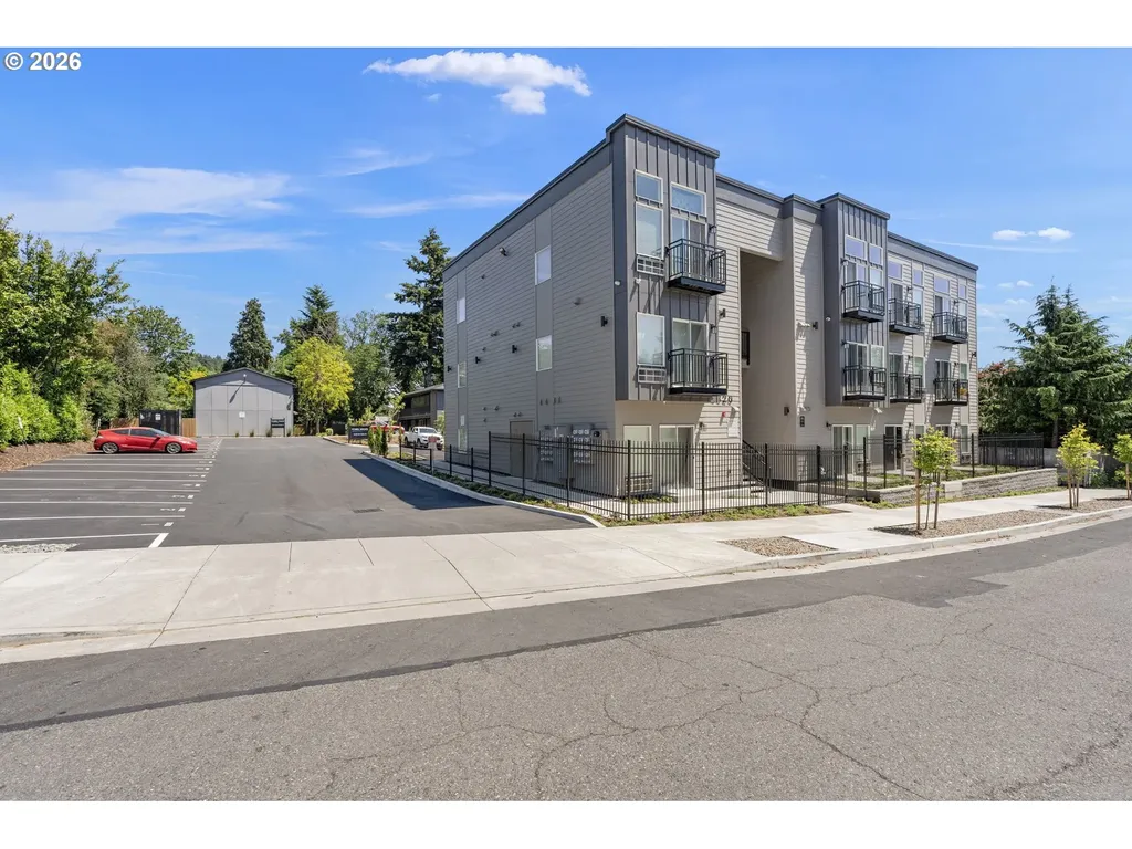 3320 SE 90th Place Portland OR 97266