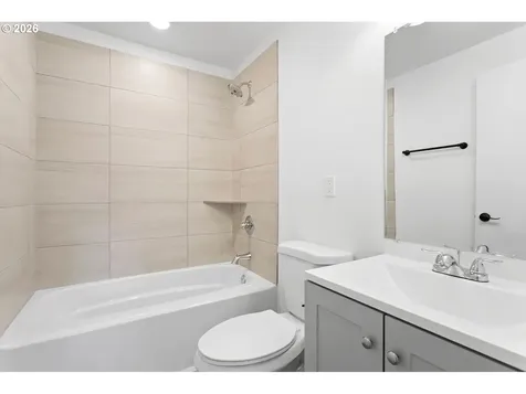 3320 SE 90th Place Portland OR 97266