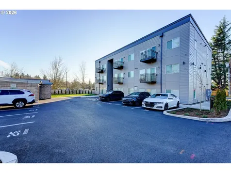 3320 SE 90th Place Portland OR 97266